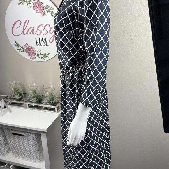 Beautiful NWTs Charter Club Dress Size 6 - Picture 3 of 8